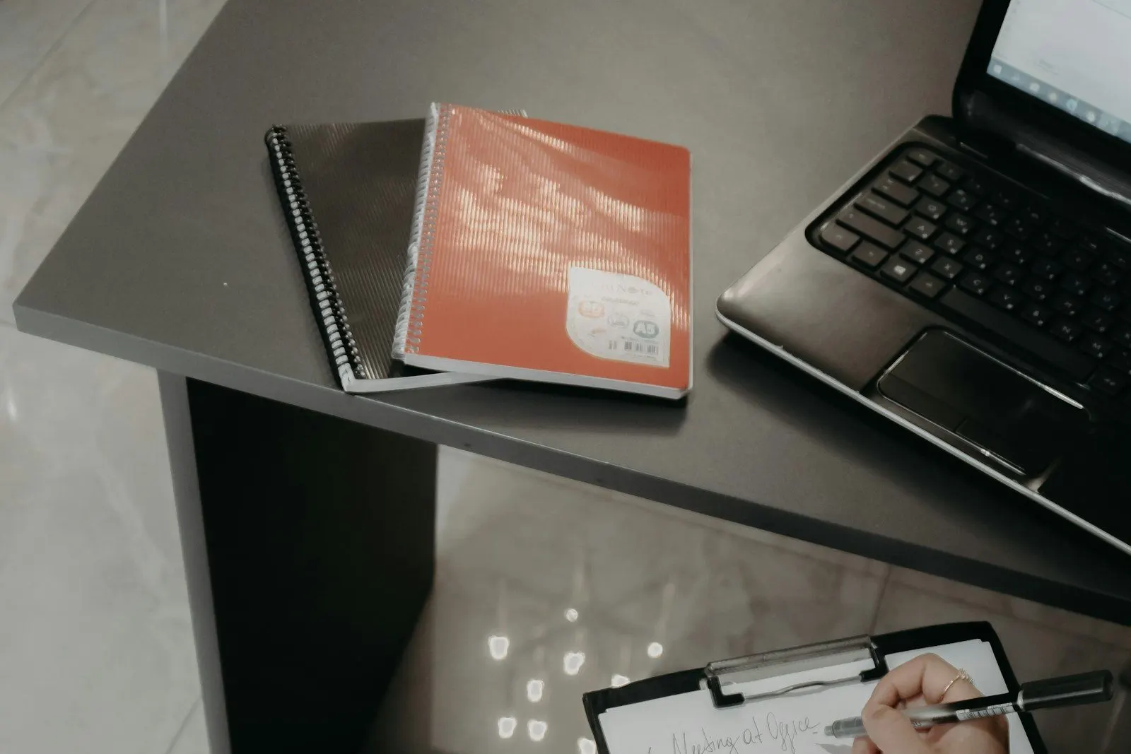 Portapapeles y cuaderno de coordinación